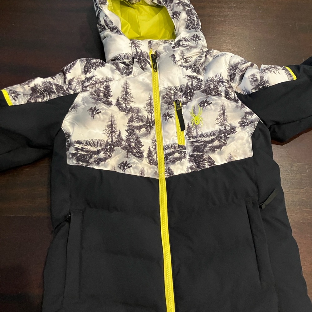 Spyder Size 12 BOYS IMPULSE JACKET - BLACK CAMO